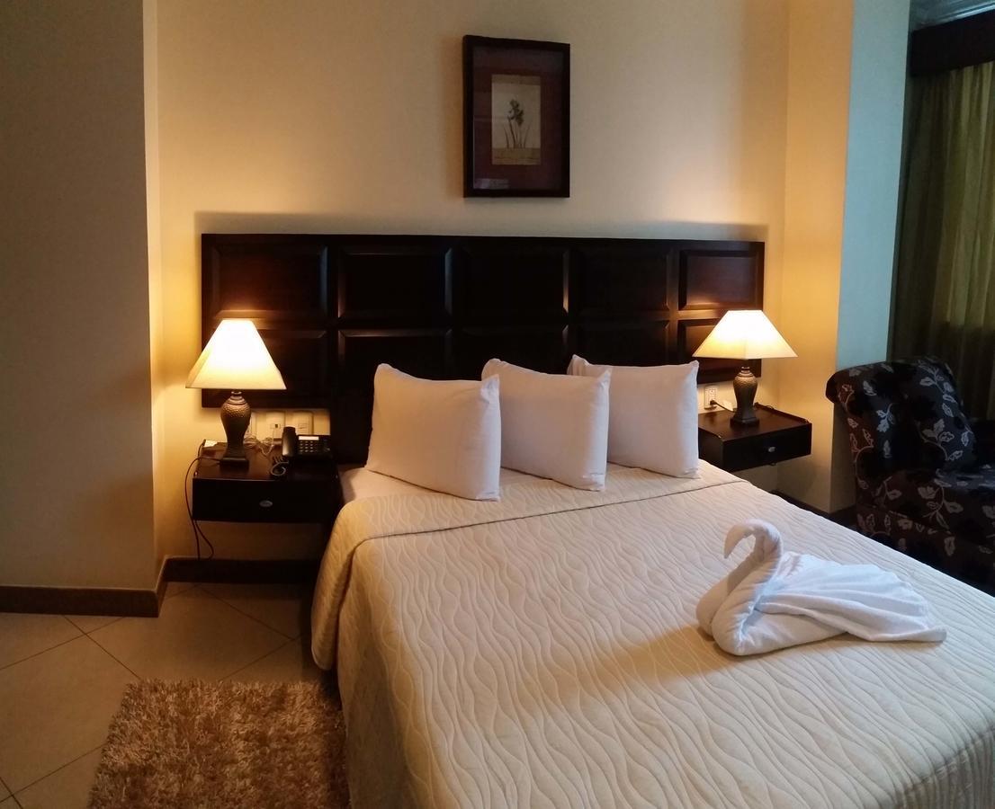 Atlantic Blue Hotel Guayaquil Extérieur photo