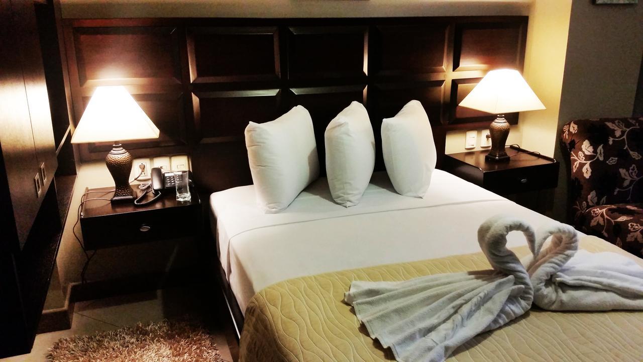 Atlantic Blue Hotel Guayaquil Extérieur photo