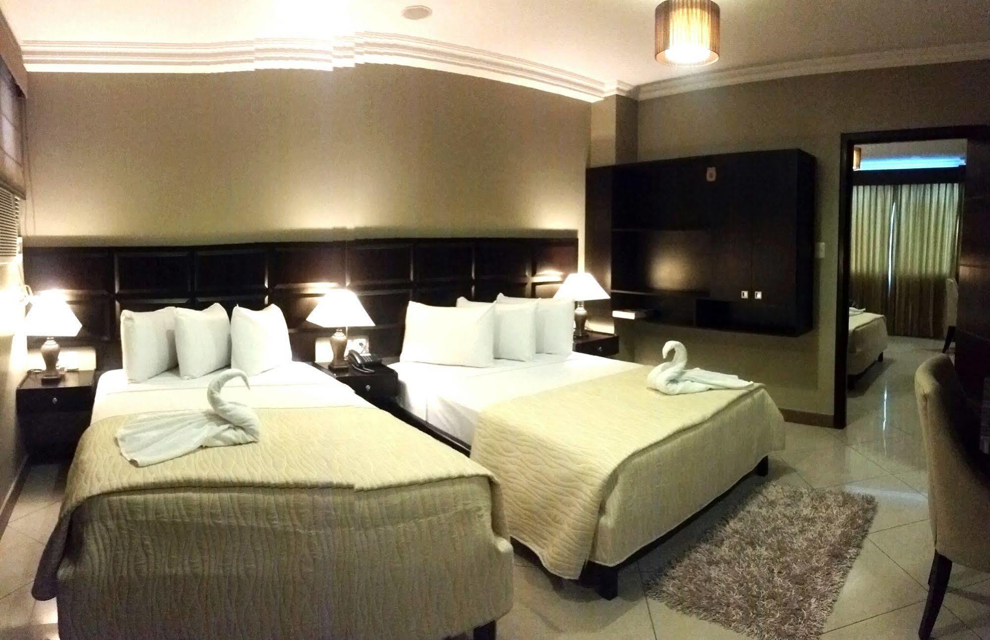 Atlantic Blue Hotel Guayaquil Extérieur photo