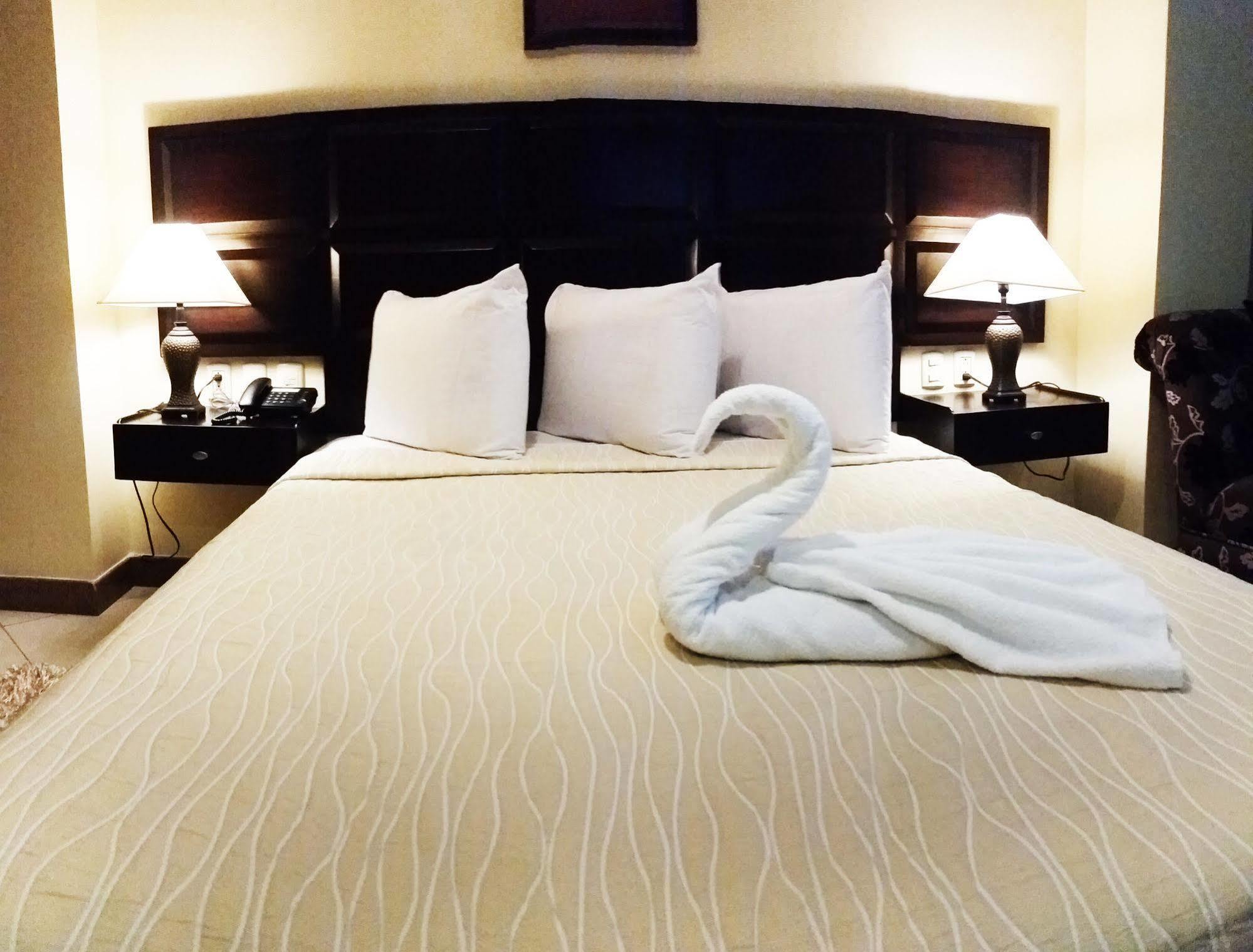 Atlantic Blue Hotel Guayaquil Extérieur photo
